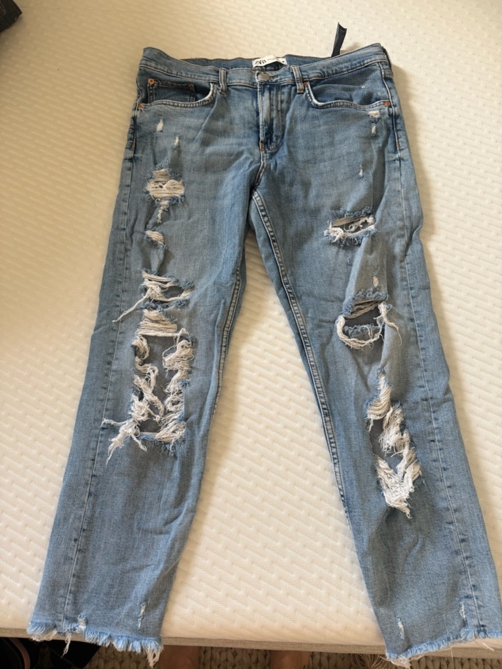 Zara The Slimboyfriend Distressed Jeans